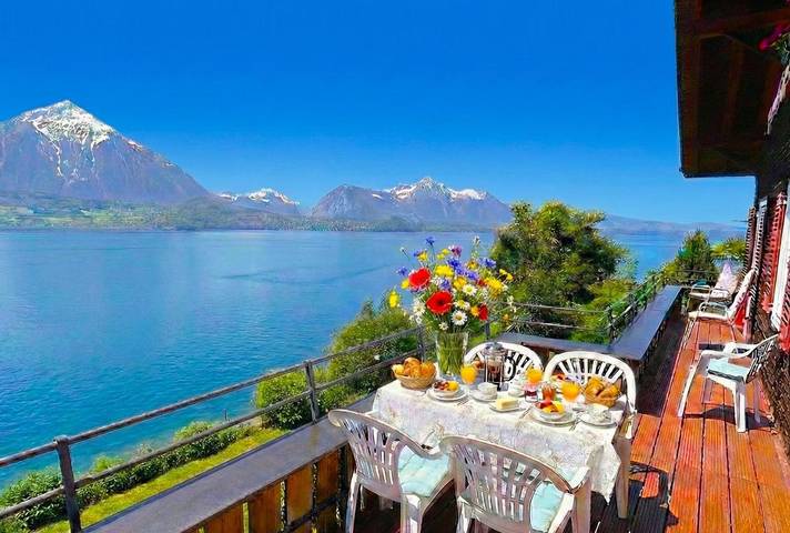 Chalet für 8 Personen, mit Balkon und Garten in Sigriswil
