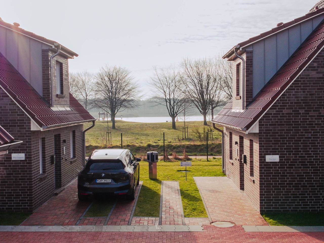 Ganze Ferienwohnung, Küsten Apartments Tannenhausen - Ferienhaushälfte Straßenseite in Aurich, Landkreis Aurich