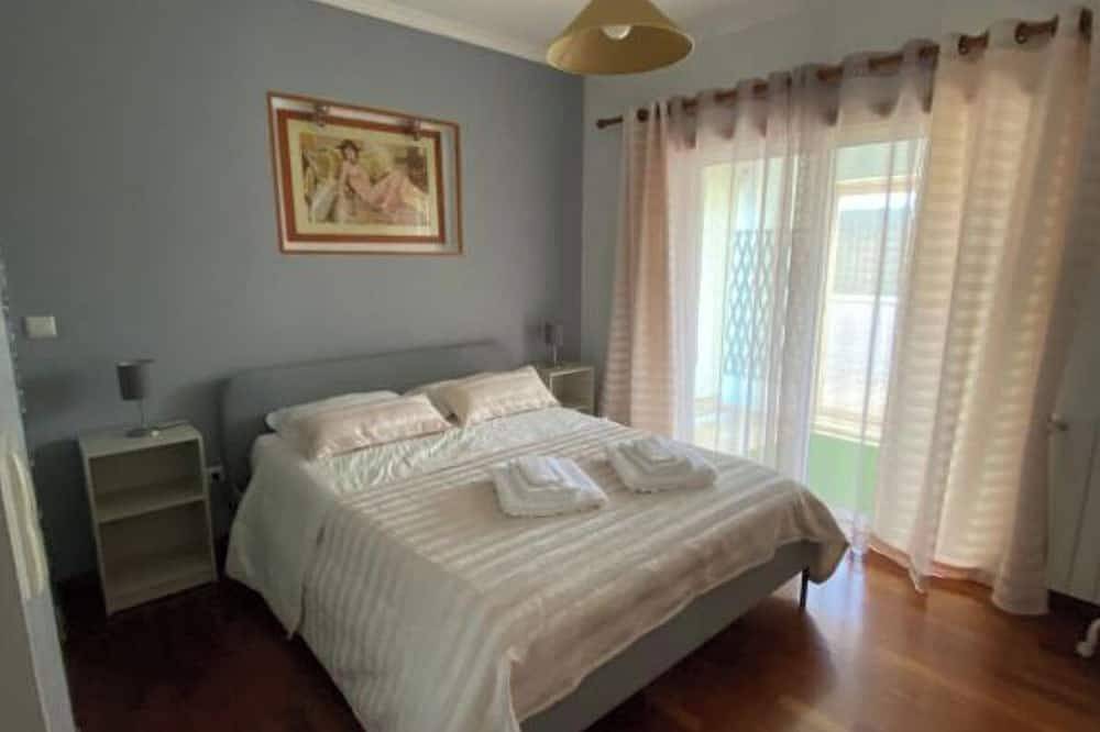 Welcome to Sintra Home, a haven between green hills and the blue Atlantic. in São João das Lampas e Terrugem, Costa de Lisboa