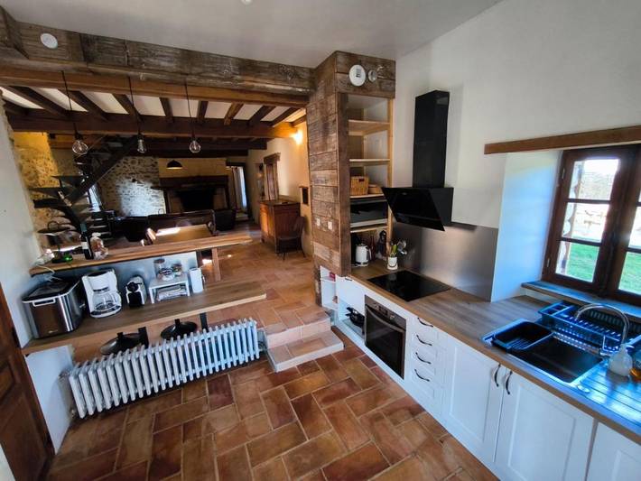 Location de vacances pour 12 personnes, avec terrasse ainsi que jardin et vue à Savignac-de-Miremont - 3