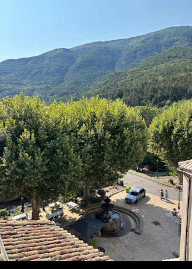 Gîte pour 5 personnes, avec vue à Puget-Théniers - 2