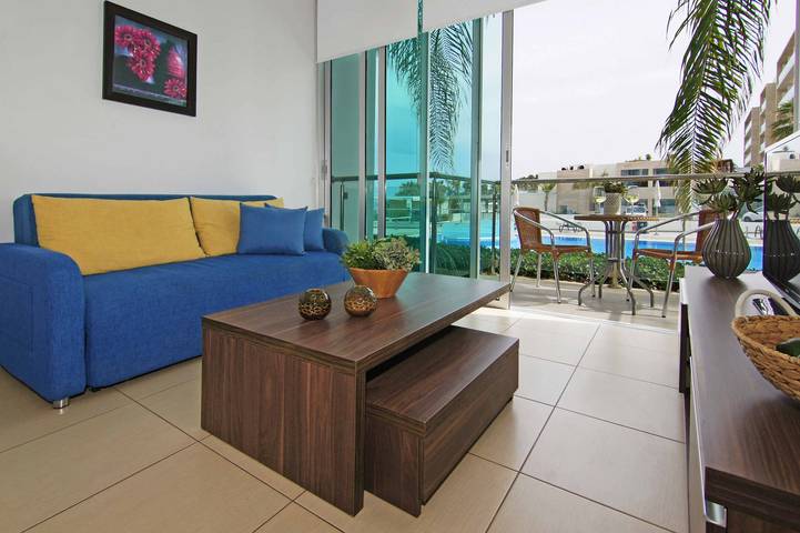 Ganze Wohnung, Ferienwohnung für 4 Personen mit Pool in Protaras, Südzypern