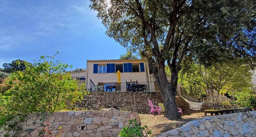 Gîte pour 3 personnes, avec jardin ainsi que terrasse et vue à Santa-Reparata-di-Balagna - 2