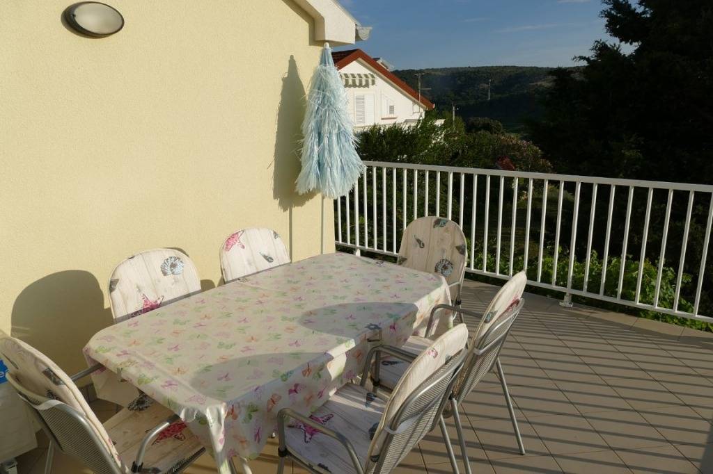 Ganze Wohnung, Ferienwohnung in Lopar mit Meerblick, Balkon, Klimaanlage, W-Lan (4944-1) in Lopar, Rab