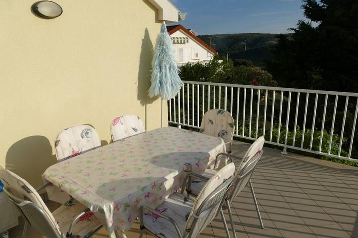 Gîte pour 4 personnes, avec balcon dans Rab - 4