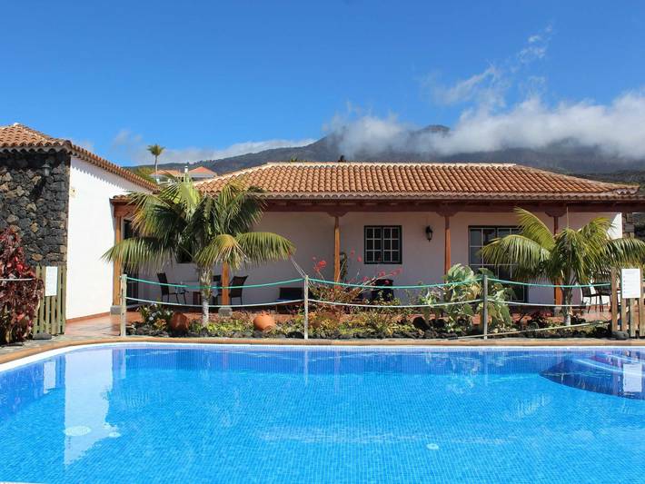 Ferienhaus für 2 Personen, mit Terrasse und Ausblick sowie Pool und Garten, mit Haustier in Los Llanos de Aridane - 2