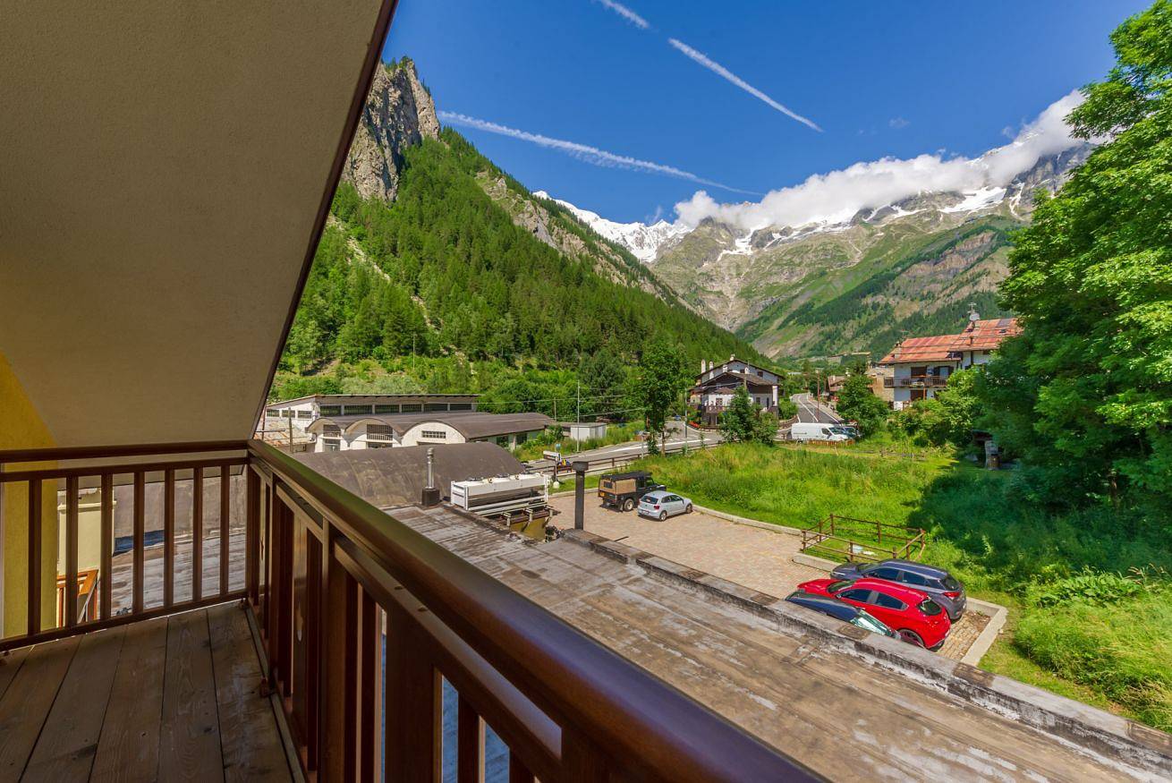 Apartamento entero, 0708 - Casa Jasmine  in Larzey, Courmayeur