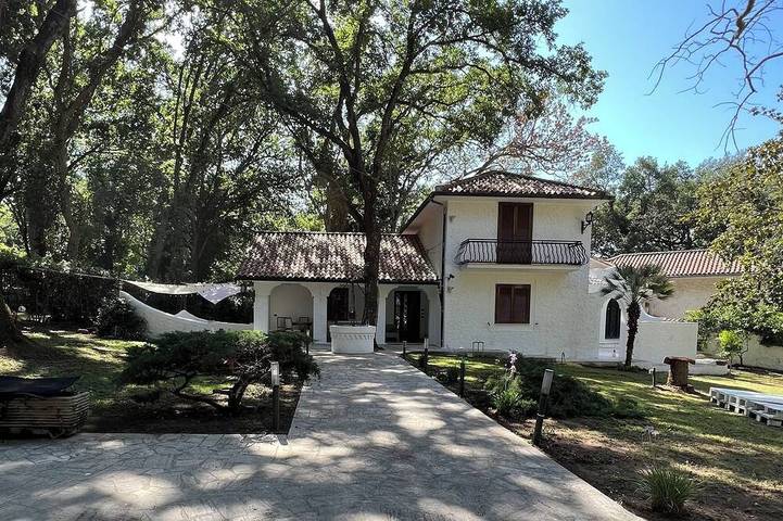 Villa per 9 persone, con giardino e balcone, con animali domestici - 1