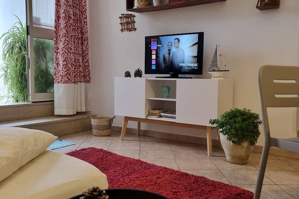 Entire apartment, The Most Beautiful House - Authentic Charm of Sicily in Custonaci, Trapani Province