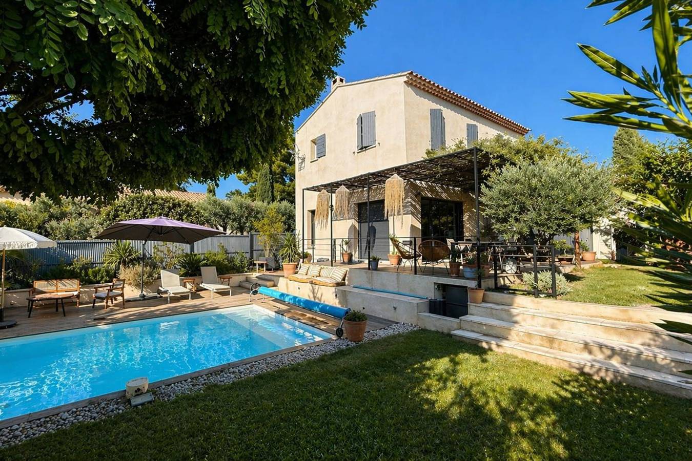 Villa Caladou - private swimming pool in Lagnes, Parque natural regional del Luberon
