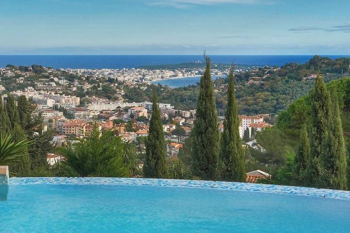 Villa pour 8 personnes, avec balcon à Vallauris