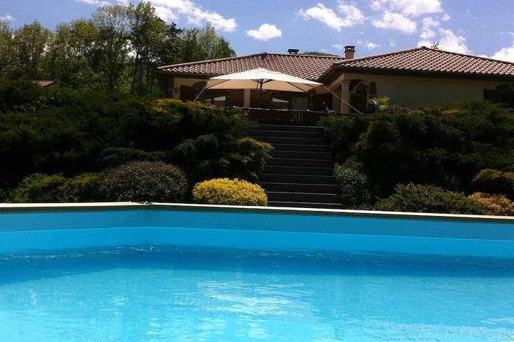 Location de vacances pour 8 personnes, avec jardin, animaux acceptés à Saint-Diéry