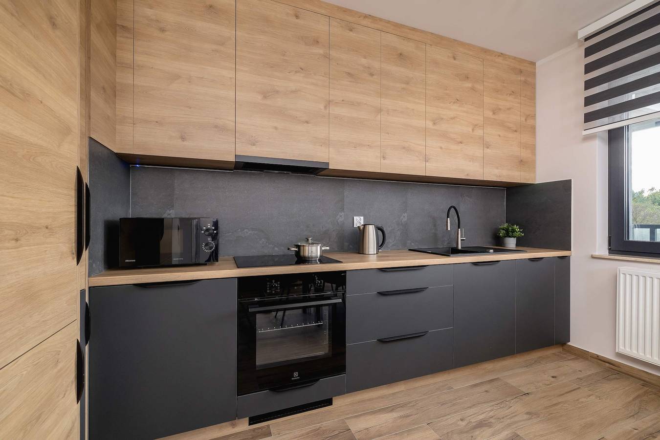 Appartement entier, Medyków 34 Katowice | Comfortable Apartment | Parking & Balcony | Ideal for Families | 2 Bedrooms in Katowice, Silésie