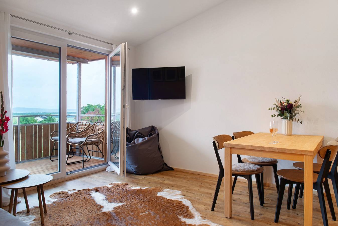 Ganze Wohnung, 'Ferienwohnung Weitblick' mit Gemeinschaftsgarten, Balkon und Wlan in Donaueschingen, Mittlerer Schwarzwald