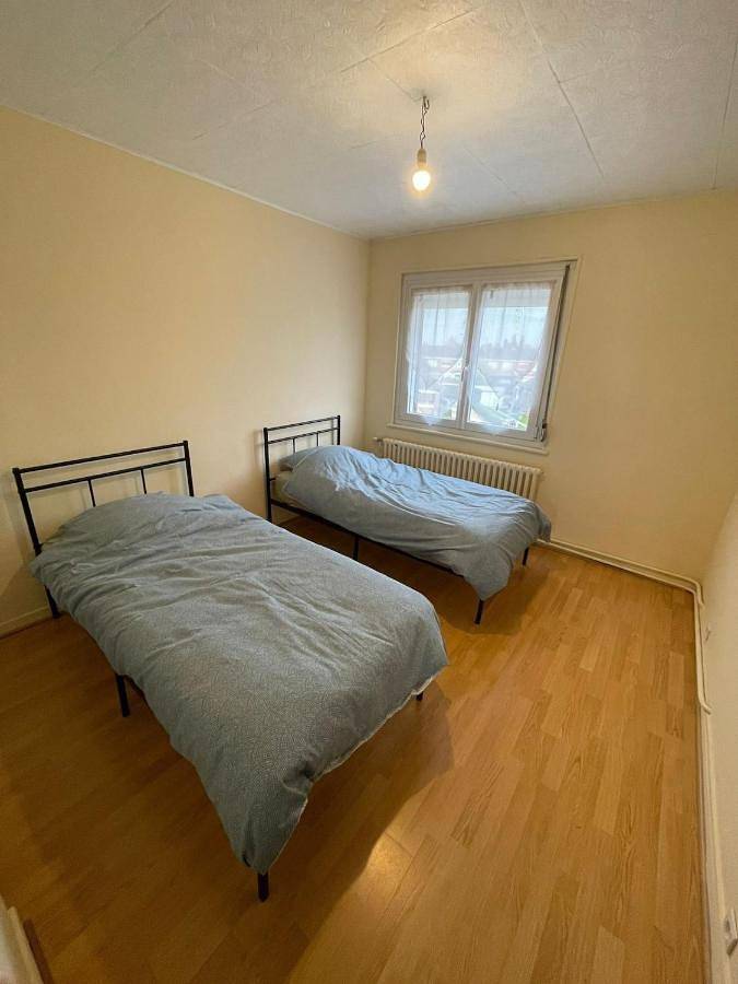 Location de vacances pour 6 personnes, avec jardin à Cuincy - 2