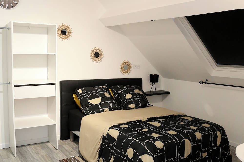 Entire apartment, Jupiter near gare station and market in Saint-Quentin, Aisne
