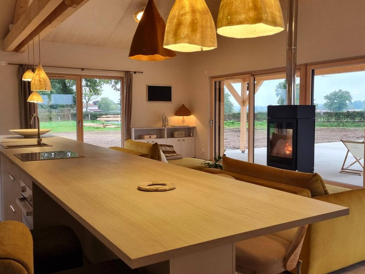 Gemütliches Ferienhaus in Vivans mit Pool und Spa, Haustiere Erlaubt in La Pacaudière, Roanne und Umgebung