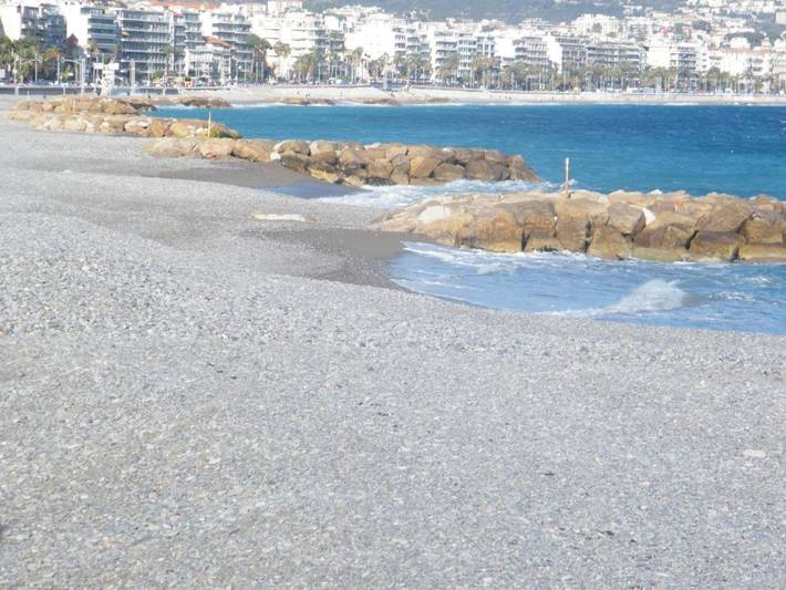 Gîte pour 2 personnes, avec balcon et vue dans Plage Carras Nice - 2