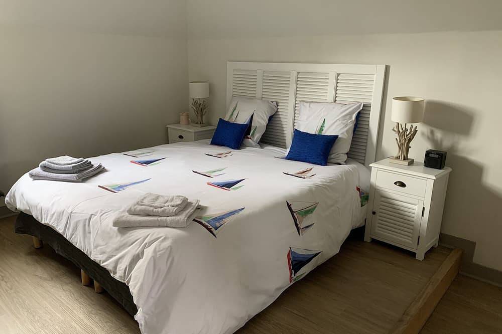 Espléndida auténtica residencia normanda con piscina y cancha de tenis in Sainte-Famille-en-Auge, Region de Lisieux