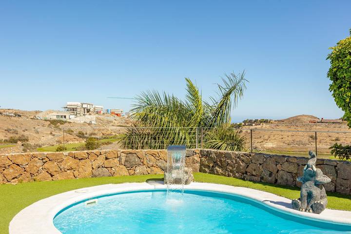 Vista Salobre Golf 9 by Villagrancanaria in Salobre, San Bartolomé de Tirajana