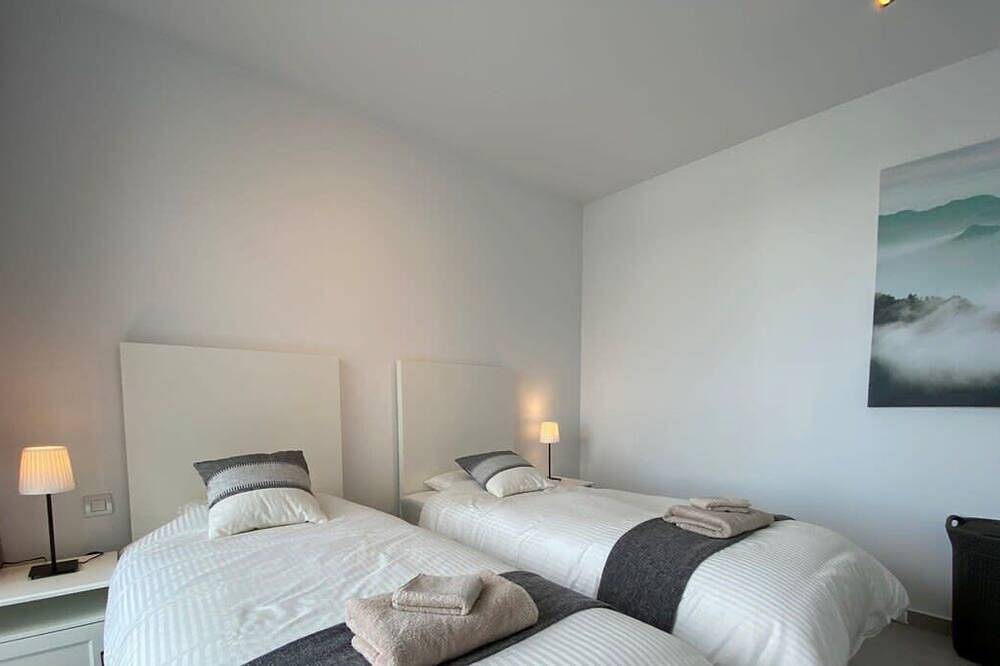 Luxurious Villa Private Pool La Marina Urb in San Fulgencio, Costa Blanca