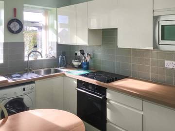 Holiday Home for 4 People in Murton, Swansea region, Photo 4