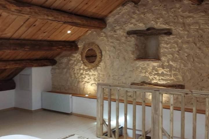 Gîte pour 4 personnes, avec terrasse ainsi que jardin et jacuzzi, animaux acceptés à Le Caylar - 3