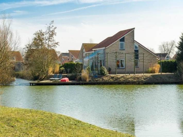 Bungalow voor 8 personen, met tuin en terras, kindvriendelijk in Zeeuws-Vlaanderen