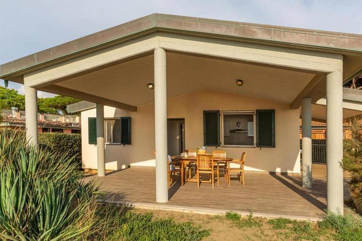 Villa con piscina per 6 persone, con giardino e panorama nonché piscina in Maremma