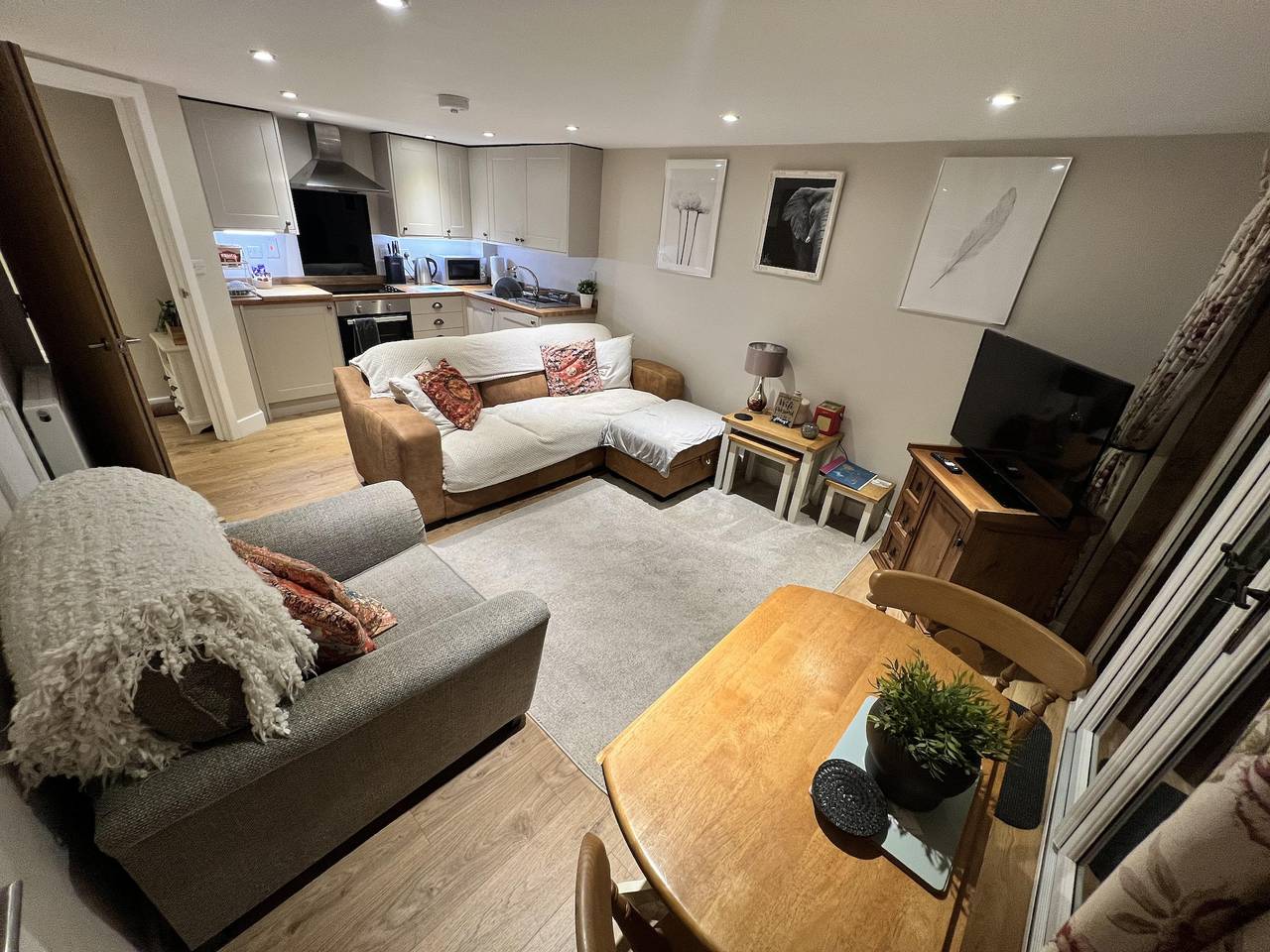 Rural Cottage-Full Kitchen-Pets Ok-Paddock in Shropshire