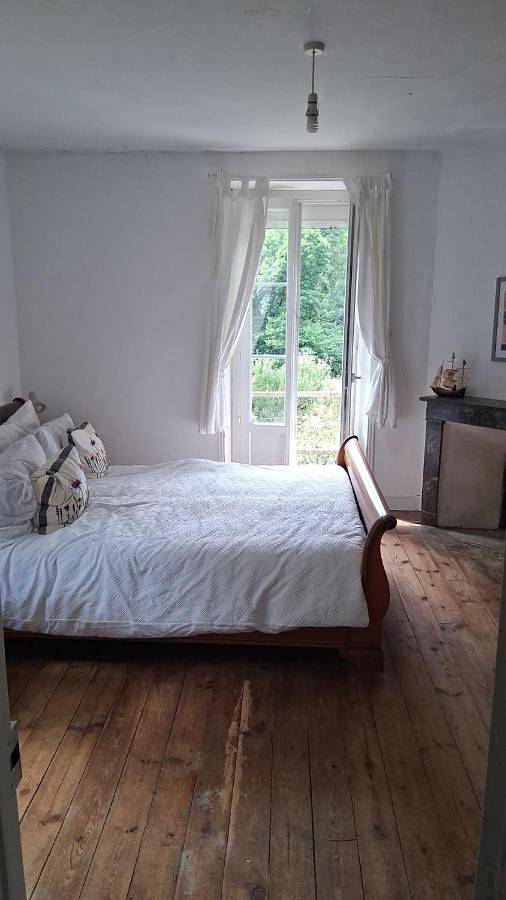 Location de vacances pour 7 personnes, avec balcon et vue à Cherveix-Cubas - 4