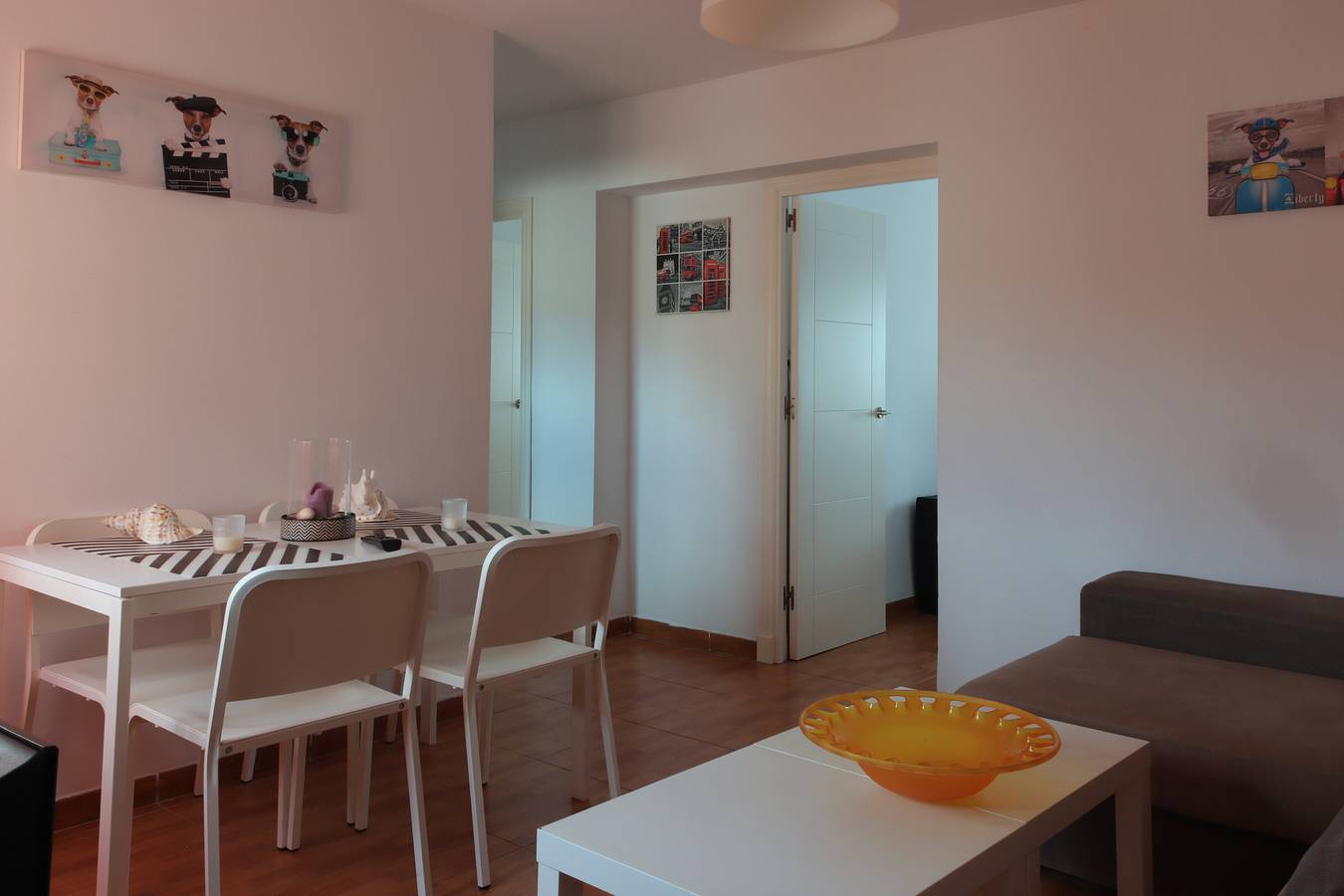 Apartamento entero, Apartamento 'The Bright Beauty' con Wi-Fi y aire acondicionado in Cádiz, Costa de la Luz