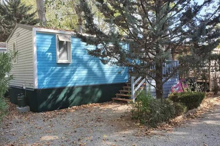 Camping pour 8 personnes près du Canal du Midi