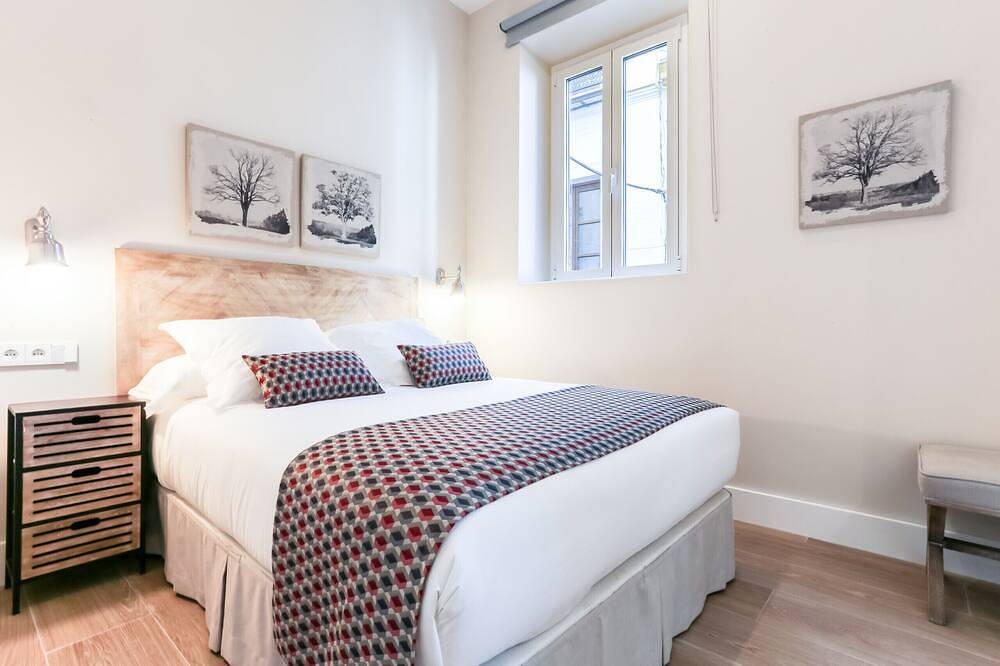 Ganze Wohnung, 3 bedrooms and 3 bathrooms next to the cathedral in Casco Antiguo, Sevilla