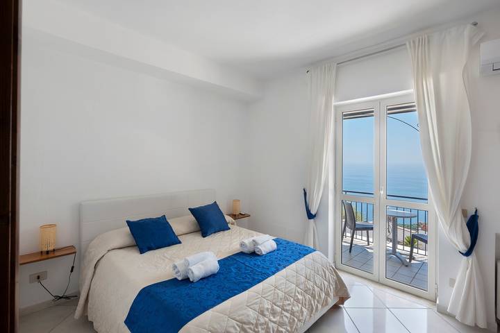 Ganze Wohnung, Apartment 'Appartamento Napoli' mit Meerblick, WLAN und Klimaanlage in Massa Lubrense, Neapel Provinz