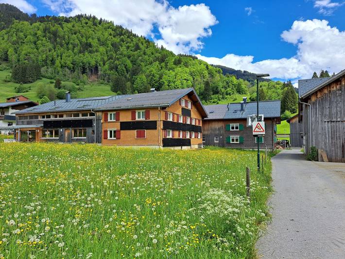 Ferienhaus für 9 Personen, mit Ausblick in Au