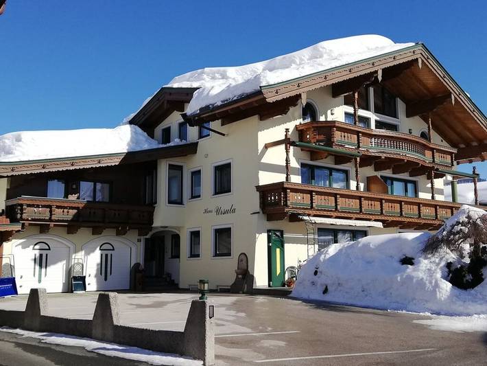 Kalkstein im Haus Ursula in Loferer und Leoganger Steinberge, Sankt Johann in Tirol