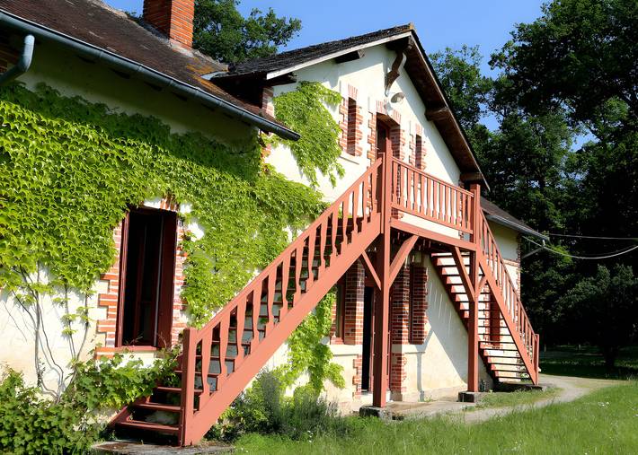 Location de vacances pour 12 personnes, avec jardin à Ambillou