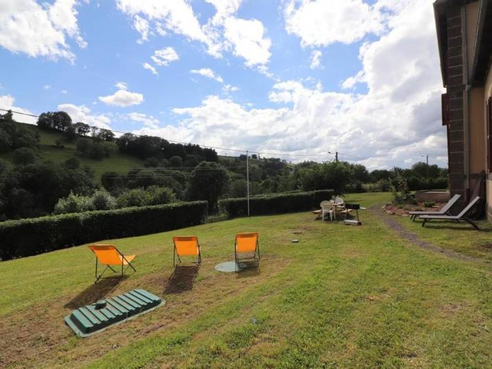 Location de vacances pour 8 personnes, avec Jardin à Saint-Martin-Valmeroux - 2