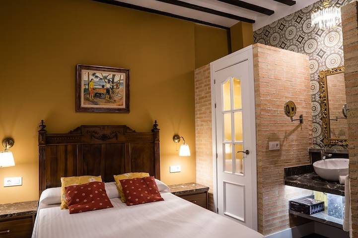 Casa Rural con Piscina Para Grupos en Pleno Centro in Almagro, La Mancha
