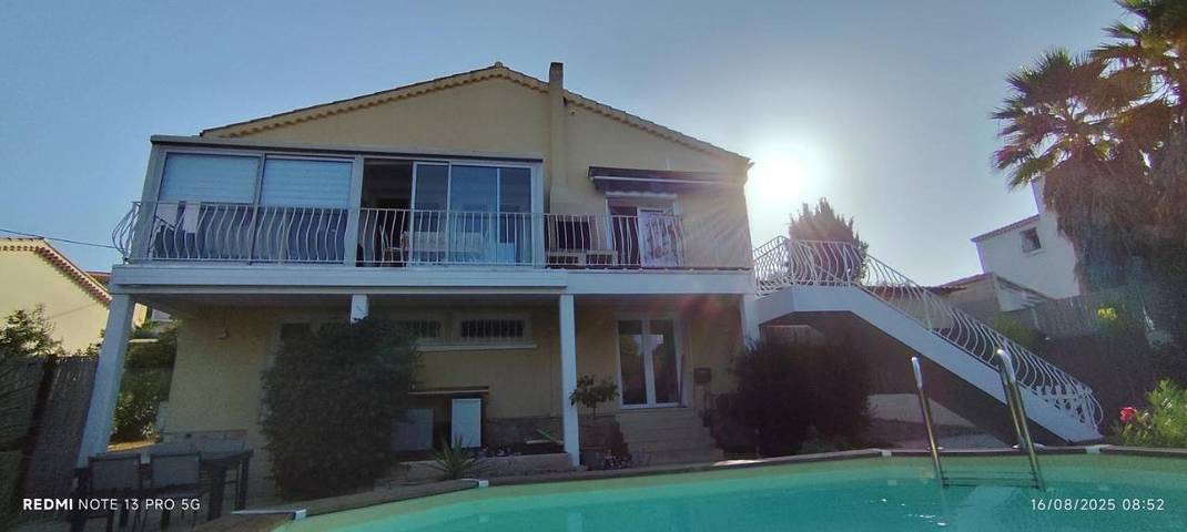 Villa pour 4 personnes, avec vue ainsi que jardin et piscine à Bandol - 3