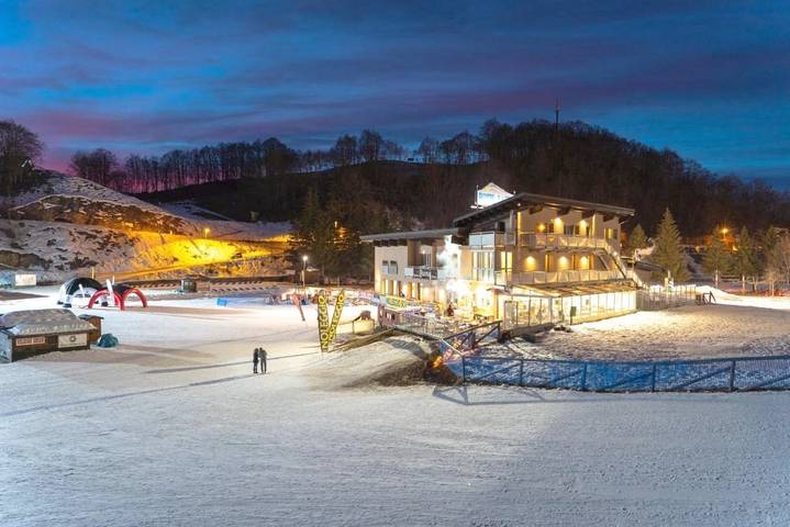 Hôtel pour 3 personnes, avec jardin et vue à Prato Nevoso - 2
