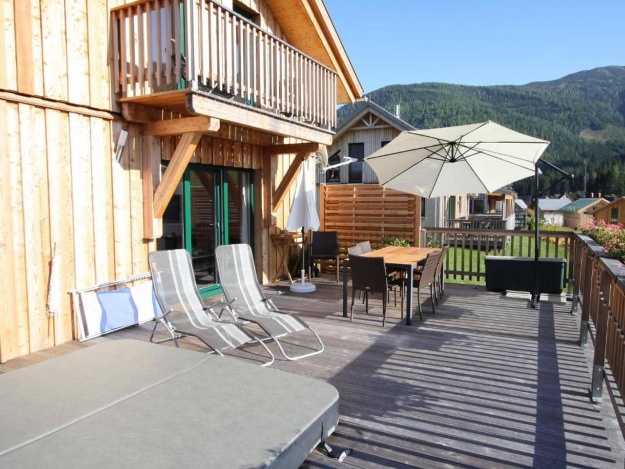Chalet mit Sauna und Hot Tub an der Skipiste in Hohentauern, Murtal