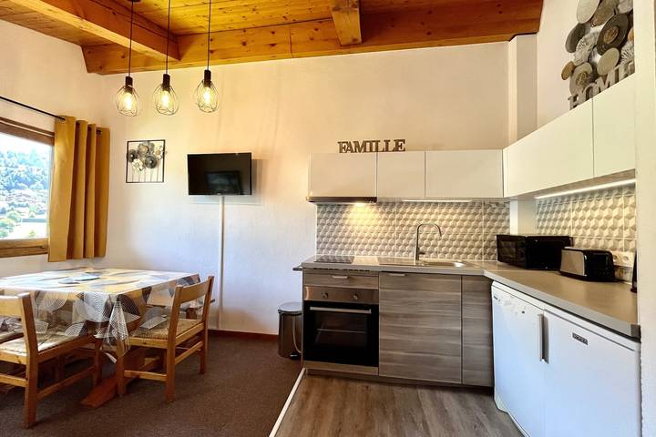 Gîte pour 4 personnes, avec Balcon et Jardin à Demi-Quartier - 3