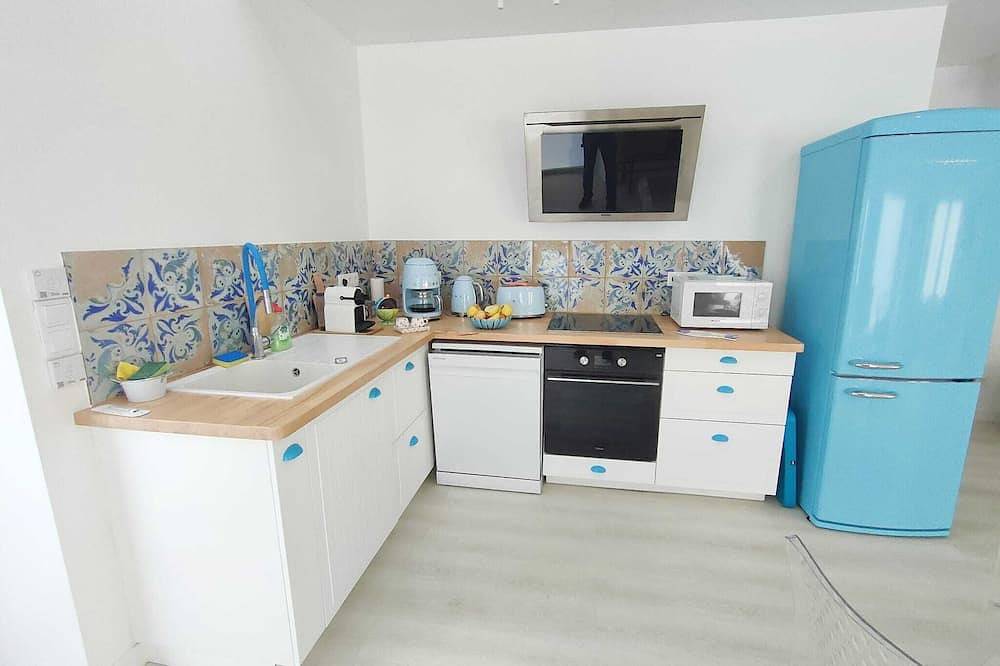 House in the historic center of peniche next to the port in Peniche, Leiria District