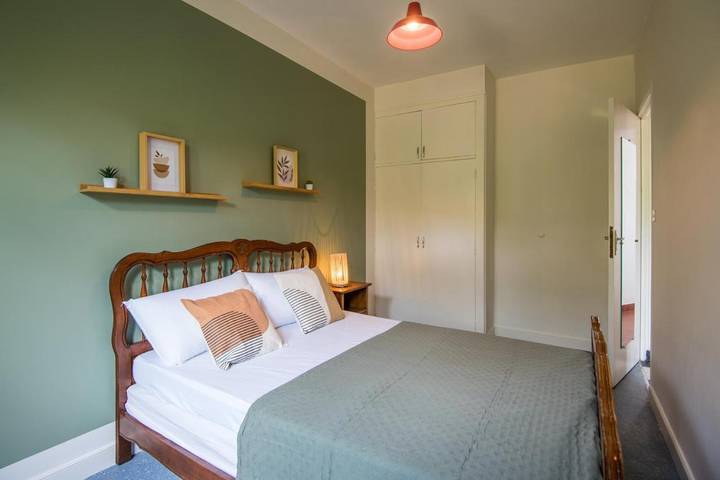 Gîte pour 8 personnes, avec vue et jardin, animaux acceptés à Aguessac - 4