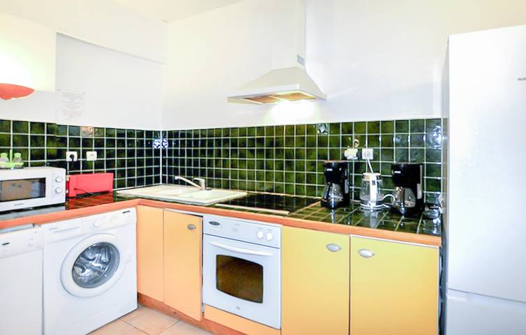 Location de vacances pour 8 personnes, avec jardin et piscine à Portel-des-Corbières - 4