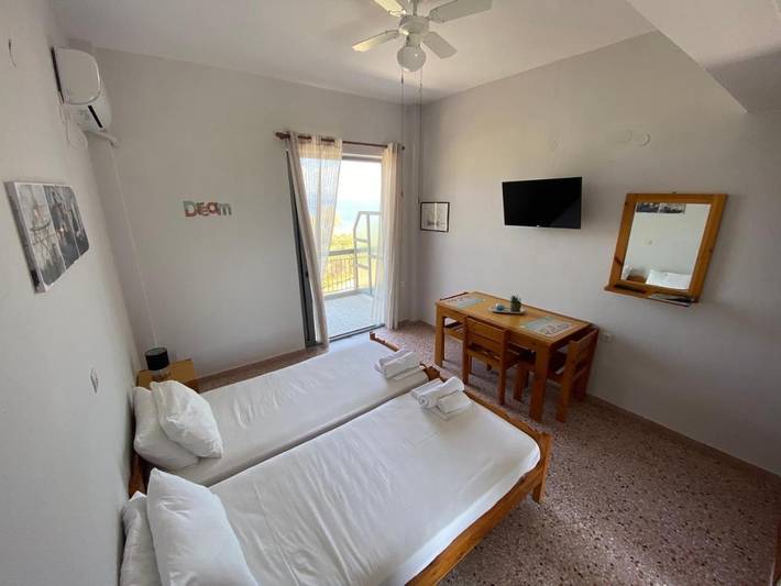 Ferienwohnung für 3 Personen, mit Ausblick und Garten sowie Terrasse - 1