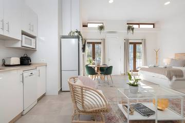 Apartment for 2 People in El Candado, Malaga, Photo 4