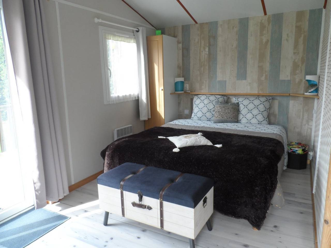 Baie de Somme,Les insolites mobi-loft,tente - Chambre tente du commandant... militaire in Arrest, Région d'Abbeville